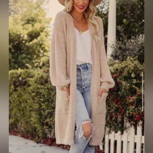 Vici - Glorious Pocketed Fuzzy Knit Cardigan
- Taupe - Small